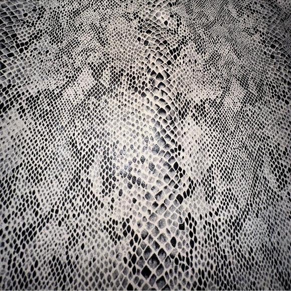 Women's pencil skirt with snakeskin pattern by Fate - Size M - Picture 5 of 9